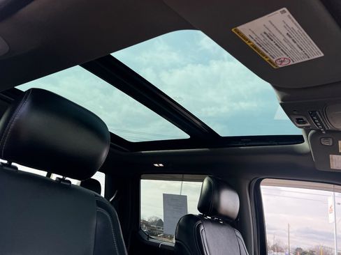 Used 2017 Ford F350 Lariat w/ Camper Package image 13