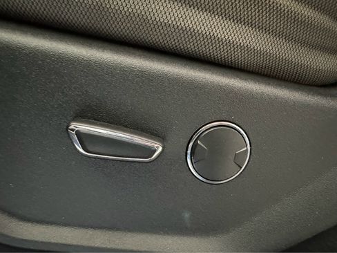 Used 2016 Ford F150 XLT w/ Equipment Group 301A Mid AWD/4WD image 13