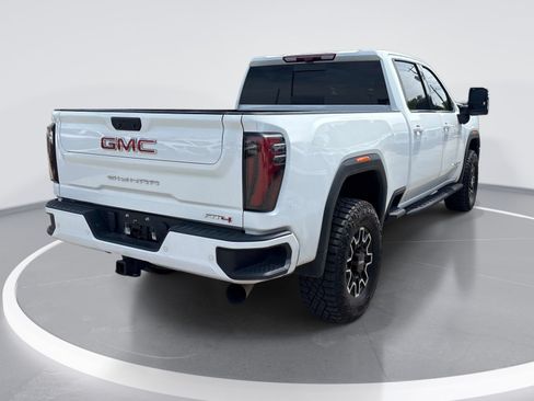 Used 2024 GMC Sierra 3500 AT4 w/ Technology Package AWD/4WD image 8