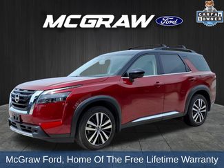 Used 2025 Nissan Pathfinder Platinum w/ Cargo Package FWD 360° Tour