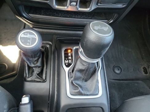Used 2022 Jeep Wrangler Unlimited Sport AWD/4WD image 28