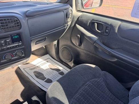 Used 1999 Chevrolet S10 Pickup LS w/ Preferred Equipment Group image 15