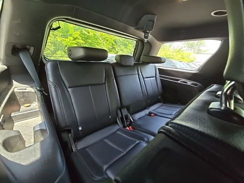 Used 2021 Ford Expedition XLT AWD/4WD image 18