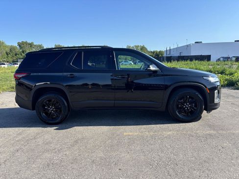 Used 2023 Chevrolet Traverse LT FWD image 8