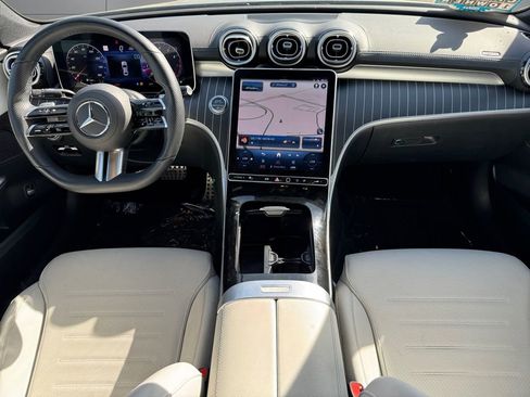 Used 2022 Mercedes-Benz C 300 4MATIC Sedan image 12