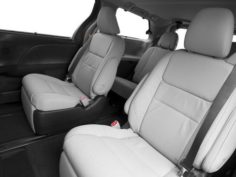 Used 2017 Toyota Sienna Limited Premium AWD/4WD image 14