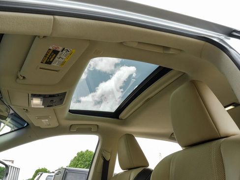 Used 2019 Lexus RX 350 FWD w/ Premium Package image 3