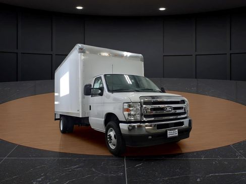 New 2026 Ford E-450 and Econoline 450 Super Duty w/ Power Equipment Group RWD image 1