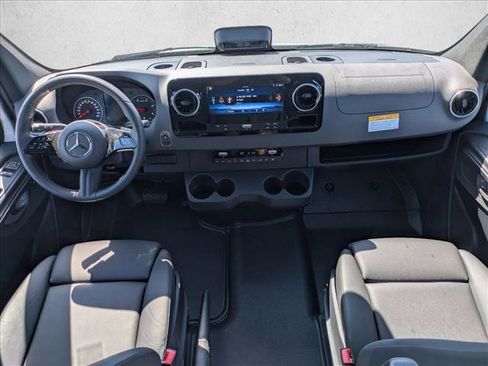New 2025 Mercedes-Benz Sprinter 2500 image 14