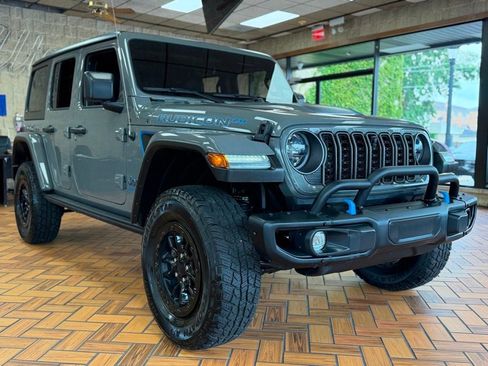 Used 2023 Jeep Wrangler Unlimited Rubicon 4xe AWD/4WD image 10