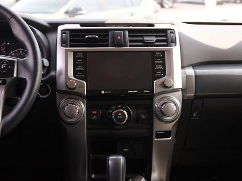 Certified 2022 Toyota 4Runner SR5 Premium w/ Moonroof Package AWD/4WD image 25