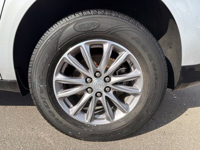 Certified 2022 Buick Enclave Essence FWD image 11