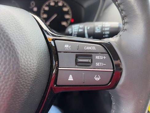 Used 2025 Honda HR-V EX-L image 14