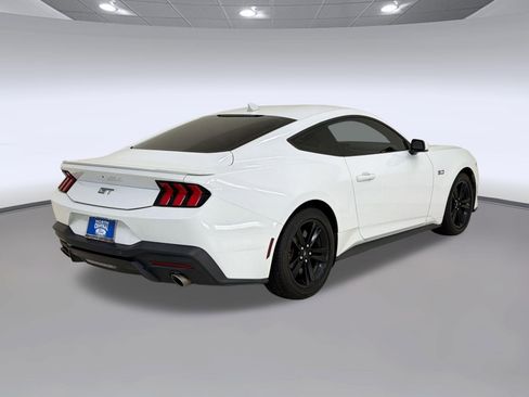 Used 2024 Ford Mustang GT RWD image 9