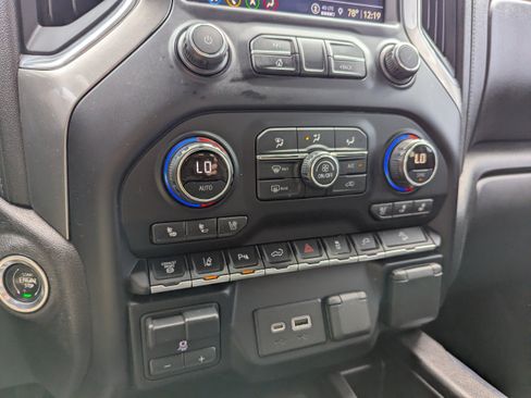 Certified 2021 Chevrolet Silverado 2500 LTZ AWD/4WD image 26
