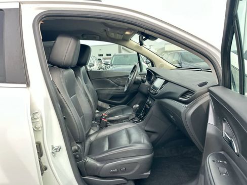 Used 2018 Buick Encore Essence image 18