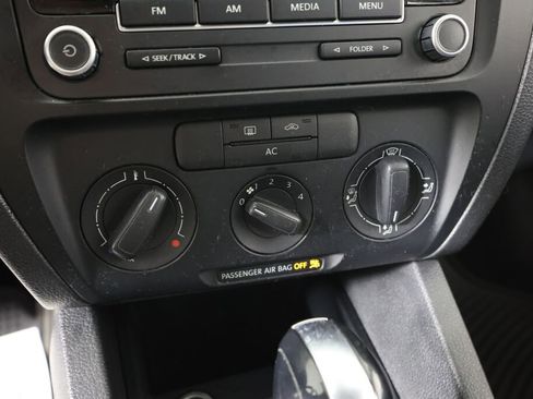 Used 2012 Volkswagen Jetta Sedan image 34