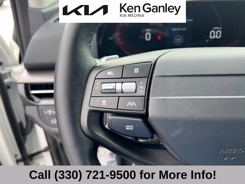 Certified 2026 Kia Sportage EX w/ EX Panoramic Sunroof Package AWD/4WD image 29