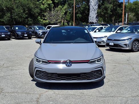 Used 2022 Volkswagen GTI SE FWD image 2