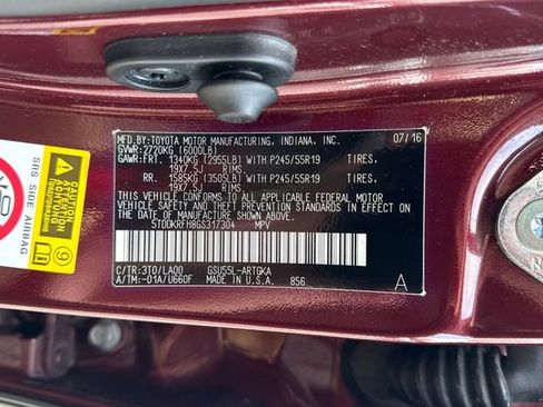 Used 2016 Toyota Highlander Limited image 26