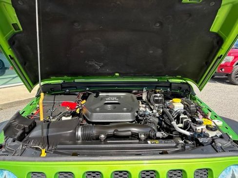 Used 2018 Jeep Wrangler Unlimited Sport AWD/4WD image 35