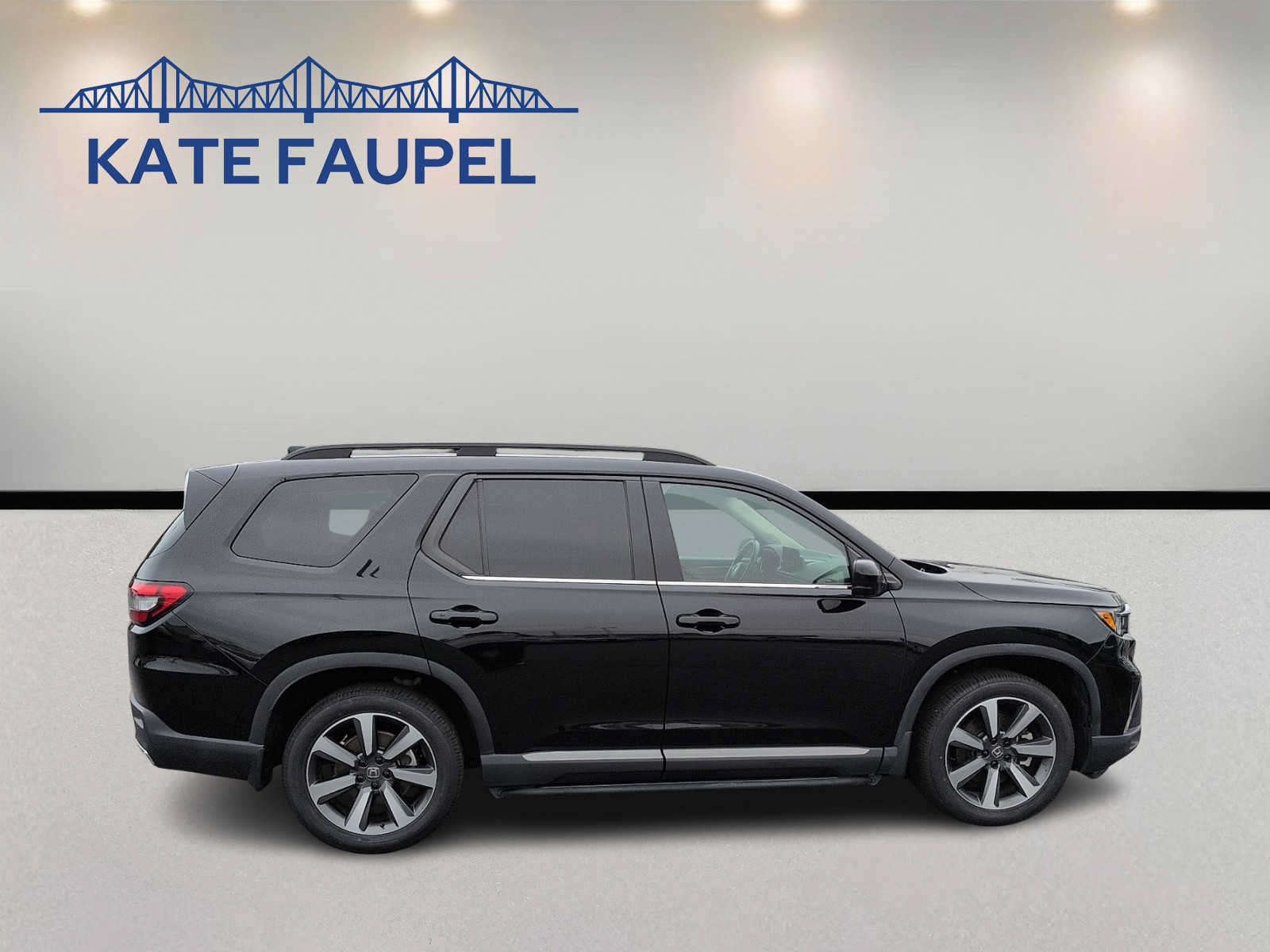 Used 2024 Honda Pilot Elite image 8