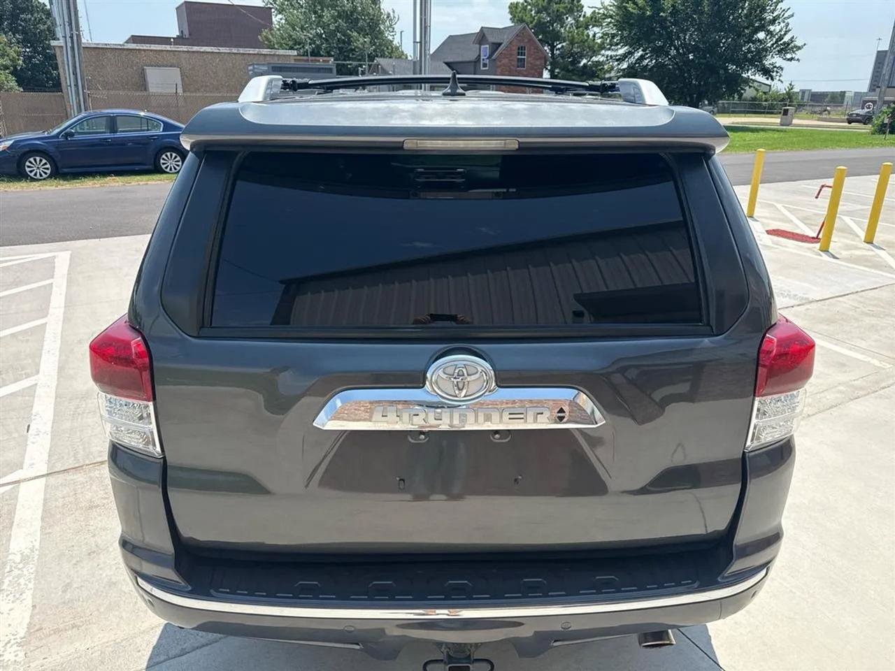 Used 2011 Toyota 4Runner Limited w/ Convenience Pkg AWD/4WD image 14