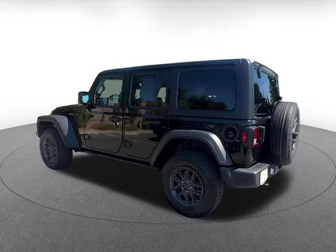 Used 2025 Jeep Wrangler Unlimited Sport AWD/4WD image 8