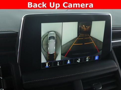 Used 2023 GMC Yukon SLT w/ SLT Premium Package image 24