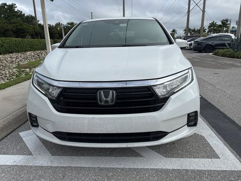 Used 2022 Honda Odyssey EX image 2