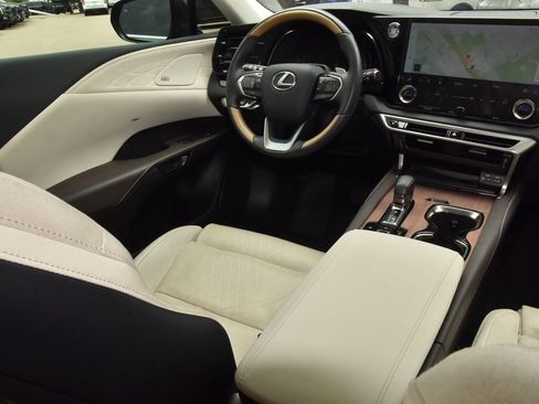 Used 2023 Lexus RX 350 FWD w/ Cold Area Package image 15