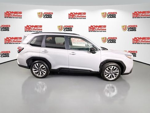 Used 2025 Subaru Forester Touring AWD/4WD image 20