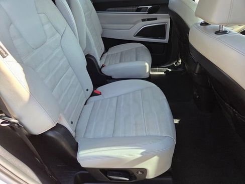 Used 2023 Kia Telluride SX Prestige AWD/4WD image 15