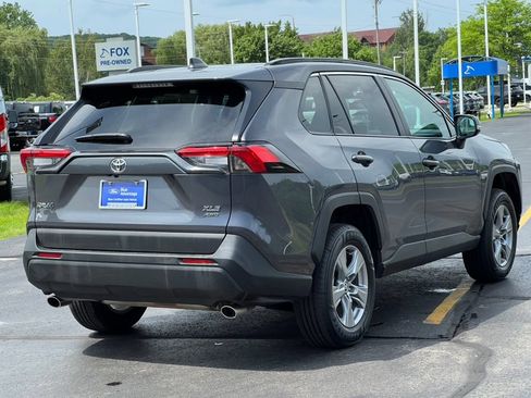 Used 2025 Toyota RAV4 XLE AWD/4WD image 7