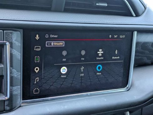 Used 2023 GMC Yukon XL Denali AWD/4WD image 25