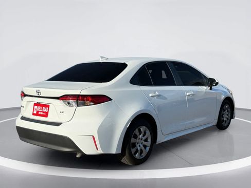 Used 2024 Toyota Corolla LE FWD image 6