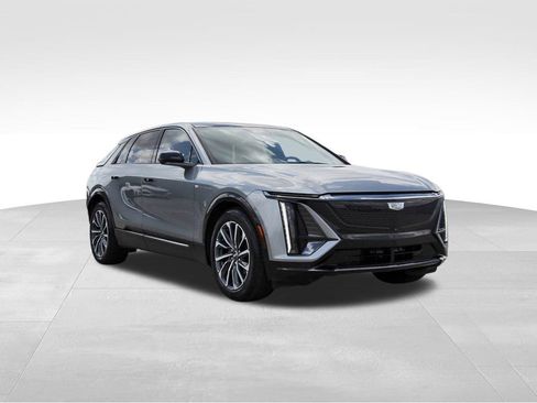 Certified 2024 Cadillac Lyriq Sport RWD image 1