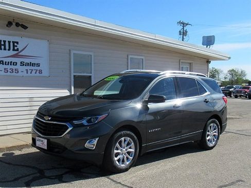 Used 2020 Chevrolet Equinox LT FWD image 2