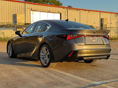 Used 2023 Lexus IS 300 w/ Comfort Package image 4
