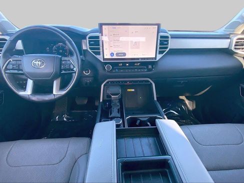 Used 2024 Toyota Tundra Limited AWD/4WD image 16
