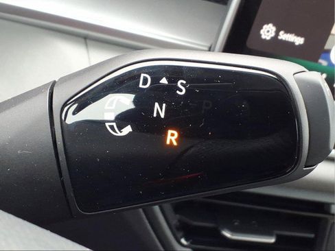 New 2026 Volkswagen Tiguan SE R-Line image 21