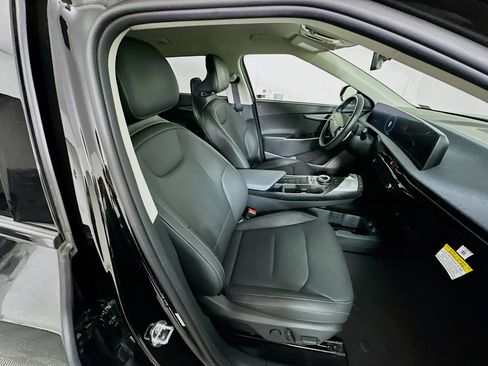 Used 2023 Kia EV6 Wind w/ Wind Technology Package image 30