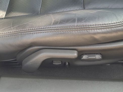 Used 2005 Chevrolet Corvette Convertible w/ Preferred Equipment Group image 17