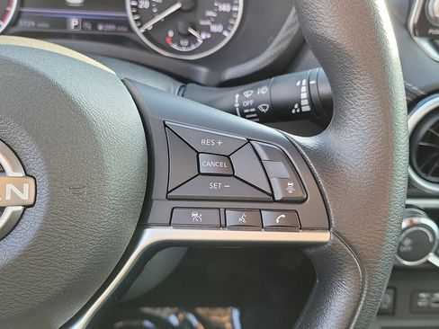 Certified 2025 Nissan Sentra SV image 6