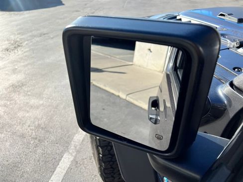 Used 2023 Jeep Wrangler Unlimited Rubicon 4xe image 27