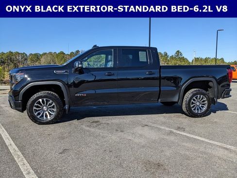 Used 2023 GMC Sierra 1500 AT4 w/ AT4 Preferred Package image 8