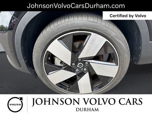 Certified 2024 Volvo XC40 Recharge Ultimate RWD image 20