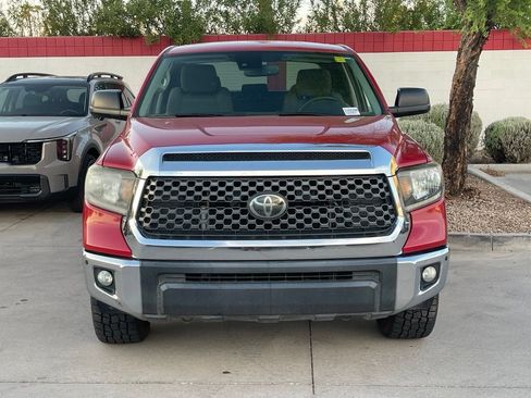 Used 2020 Toyota Tundra SR5 w/ SR5 Convenience Package RWD image 2