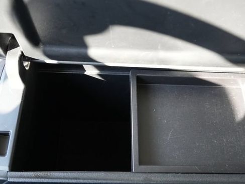 Used 2020 Toyota Prius Prime XLE FWD image 39