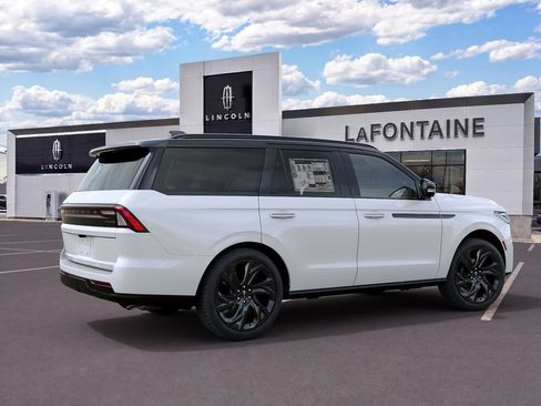 New 2027 Lincoln Navigator Black Label AWD/4WD image 6
